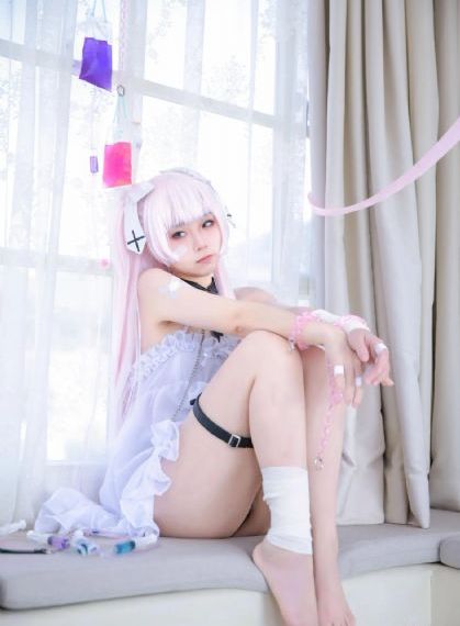 美女用手扒开自己下面_1080手机免费观看完整