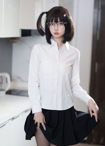 暗凭村_高清蓝光在线观看