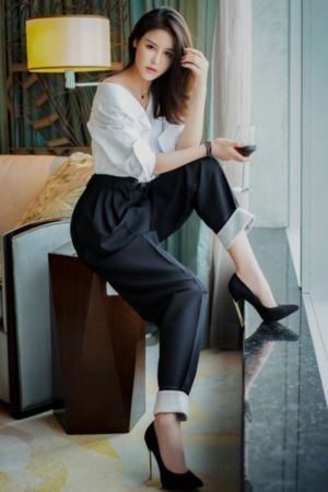 八戒八戒电影网_720超清免费观看